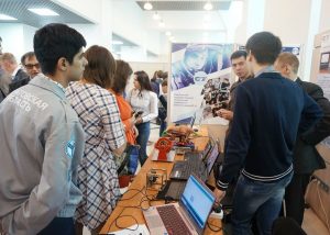 Молодые ученые и студенты СГТУ имени Гагарина представили свои разработки на выставке инновационных проектов