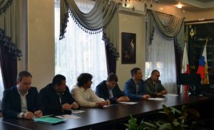 Транспортный комитет займется нелегальными перевозчиками