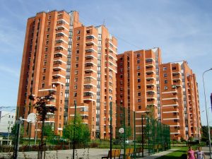 В микрорайоне по соседству со старым кладбищем в Энгельсе построят высотки и многоуровневые парковки
