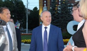 Валерий Радаев осмотрел ход реконструкции энгельсского городского парка