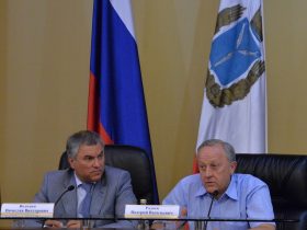 Вячеслав Володин и Валерий Радаев провели встречу с обманутыми дольщиками