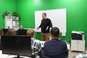 Кадры —сделай сам: Саратовский завод имени Орджоникидзе соберет из школьников инженеров