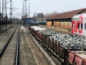 Защищать железную дорогу от паводка в Саратовской области будут 5 противоразмывочных поездов