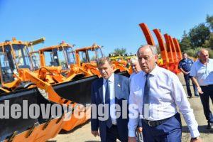 В Саратовской области сформирован отряд тяжёлой техники для расчистки дорог