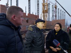 Глава региона ознакомился с ходом строительства Дворца водных видов спорта