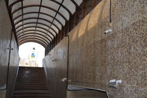 В подземном переходе у «Школы нового века» установлена система видеонаблюдения
