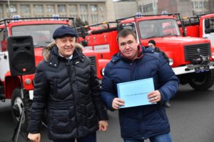 Губернатор вручил лесхозам области 30 единиц новой техники по нацпроекту Президента РФ "Экология"