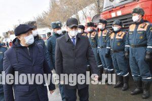 Губернатор Валерий Радаев осмотрел технику и учения служб экстренного реагирования в преддверии паводка