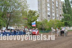 На Саратовском ипподроме состоялось открытие бегового сезона