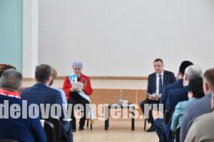 Губернатор принял участие в первом заседании нового состава региональной общественной палаты